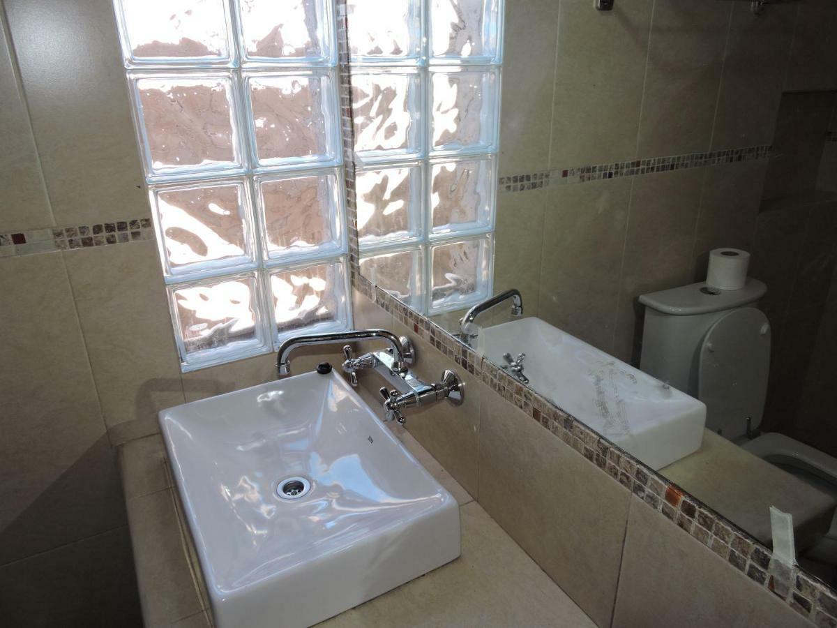 Hostal Casa De Piedra Humahuaca Pokoj fotografie
